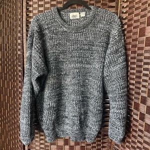 Street Scenes Vintage Black and White Knit Mens Crew Neck Sweater - Size Large